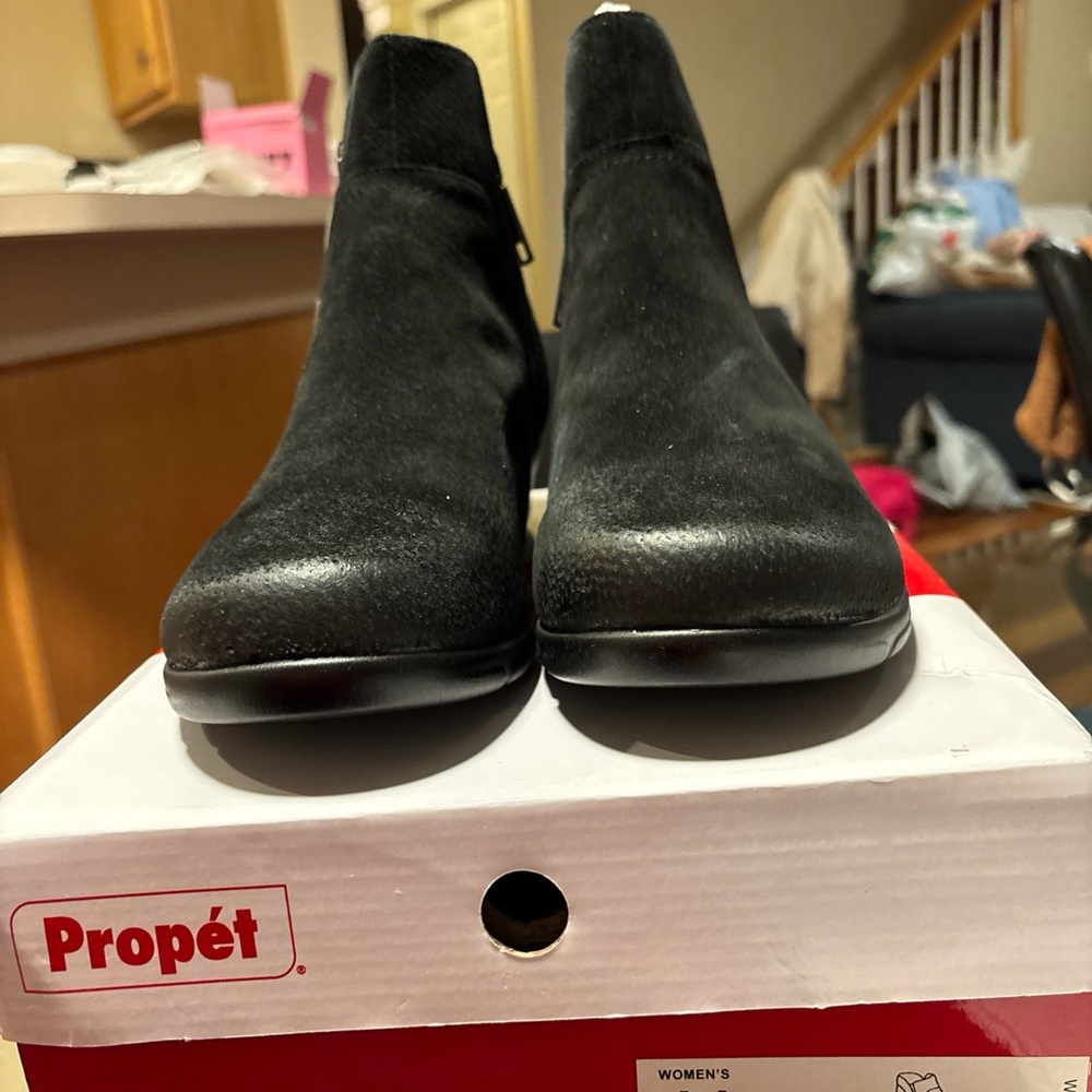 Propet Waverly is Black Suede Women’s Shortie Boots size 11 BNIB - Picture 2 of 14